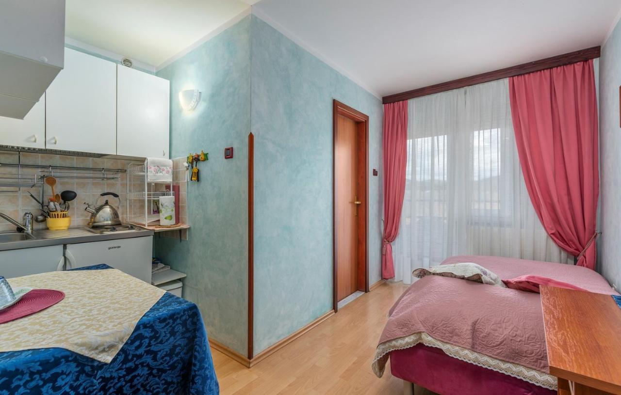 Apartments&Rooms Laura Pazin Buitenkant foto