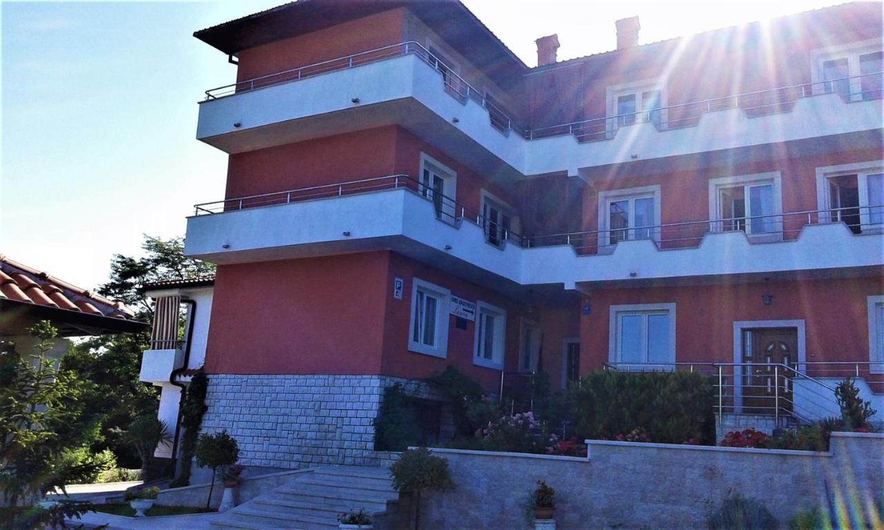 Apartments&Rooms Laura Pazin Buitenkant foto
